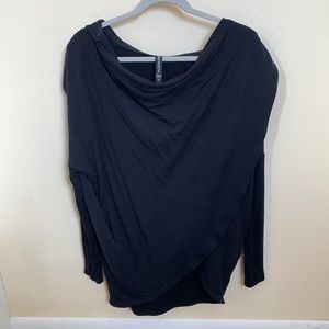 ATHLETA SIZE S HOODED SHAWL BLACK